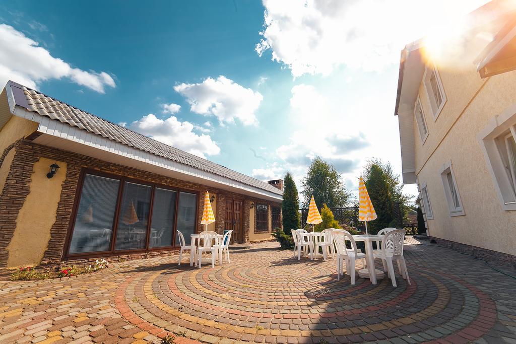 Usadba Slavnaya Hotel Mukhavets Exterior foto